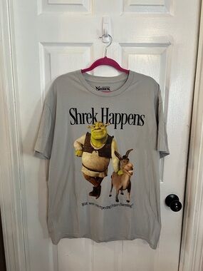 Shrek Happens Short Sleeve Graphic Tee - Gray